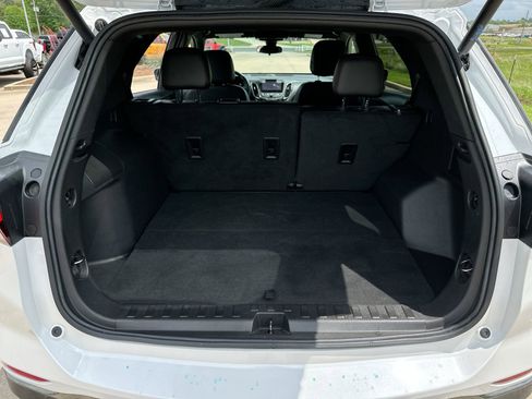 Used 2022 Chevrolet Equinox RS w/ RS Leather Package FWD image 23