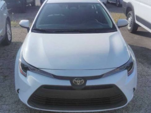 Used 2024 Toyota Corolla LE FWD image 6
