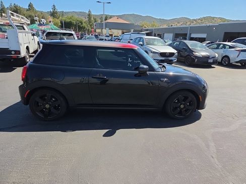Used 2024 MINI Cooper SE FWD image 6