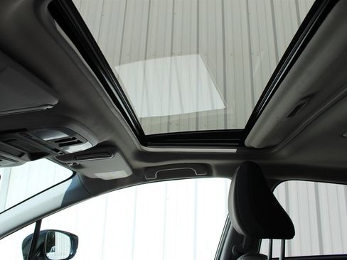 Used 2024 Subaru Crosstrek 2.5i Limited w/ Popular Package #4A image 17