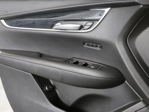 Used 2020 Cadillac XT5 Premium Luxury image 10