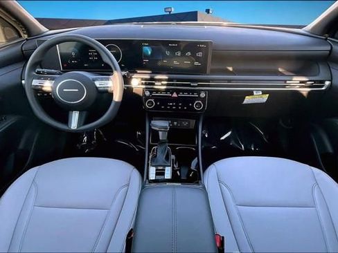 New 2026 Hyundai Santa Cruz SEL FWD image 2