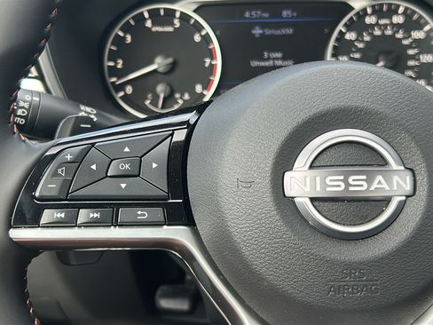 Used 2025 Nissan Altima 2.5 SR w/ SR Premium Package FWD image 26