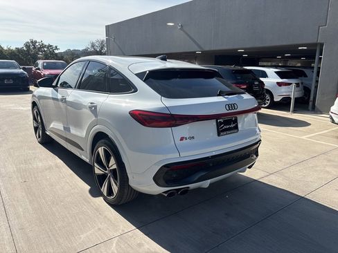 New 2025 Audi SQ5 Premium Plus image 8