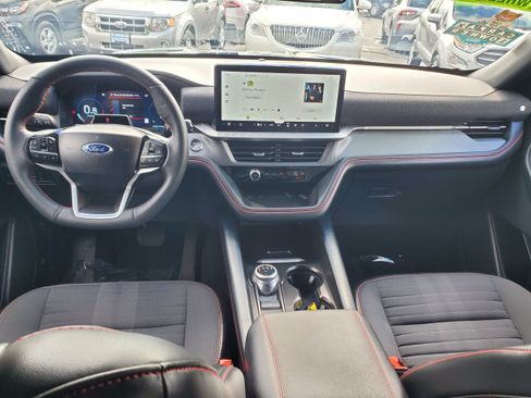 Used 2025 Ford Explorer ST-Line AWD/4WD image 27