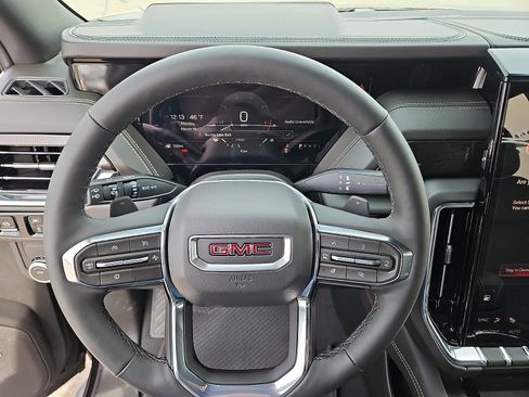 New 2026 GMC Yukon Elevation image 16