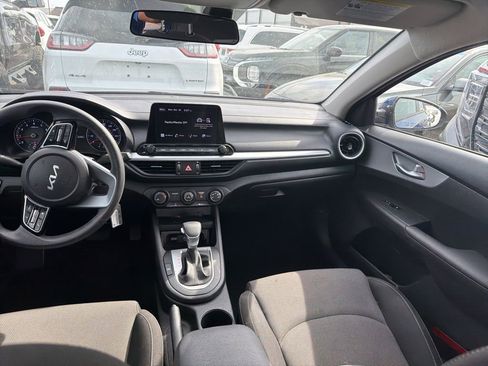 Used 2023 Kia Forte LXS w/ LXS Technology Package image 14