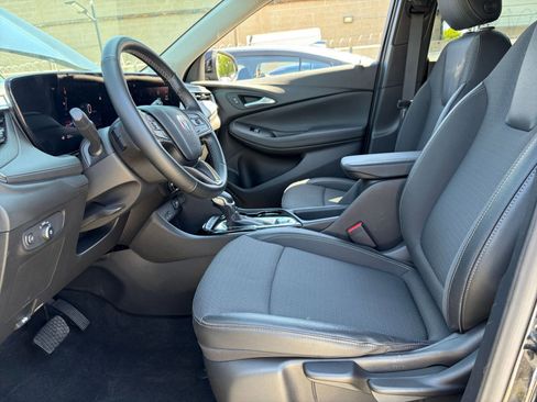 Used 2025 Buick Encore GX Preferred FWD image 27
