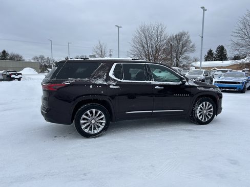 Used 2022 Chevrolet Traverse Premier w/ LPO, Floor Liner Package image 3
