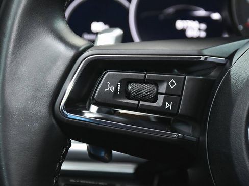 Used 2023 Porsche Panamera Platinum Edition image 32