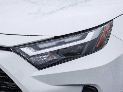 Certified 2025 Toyota RAV4 LE image 20