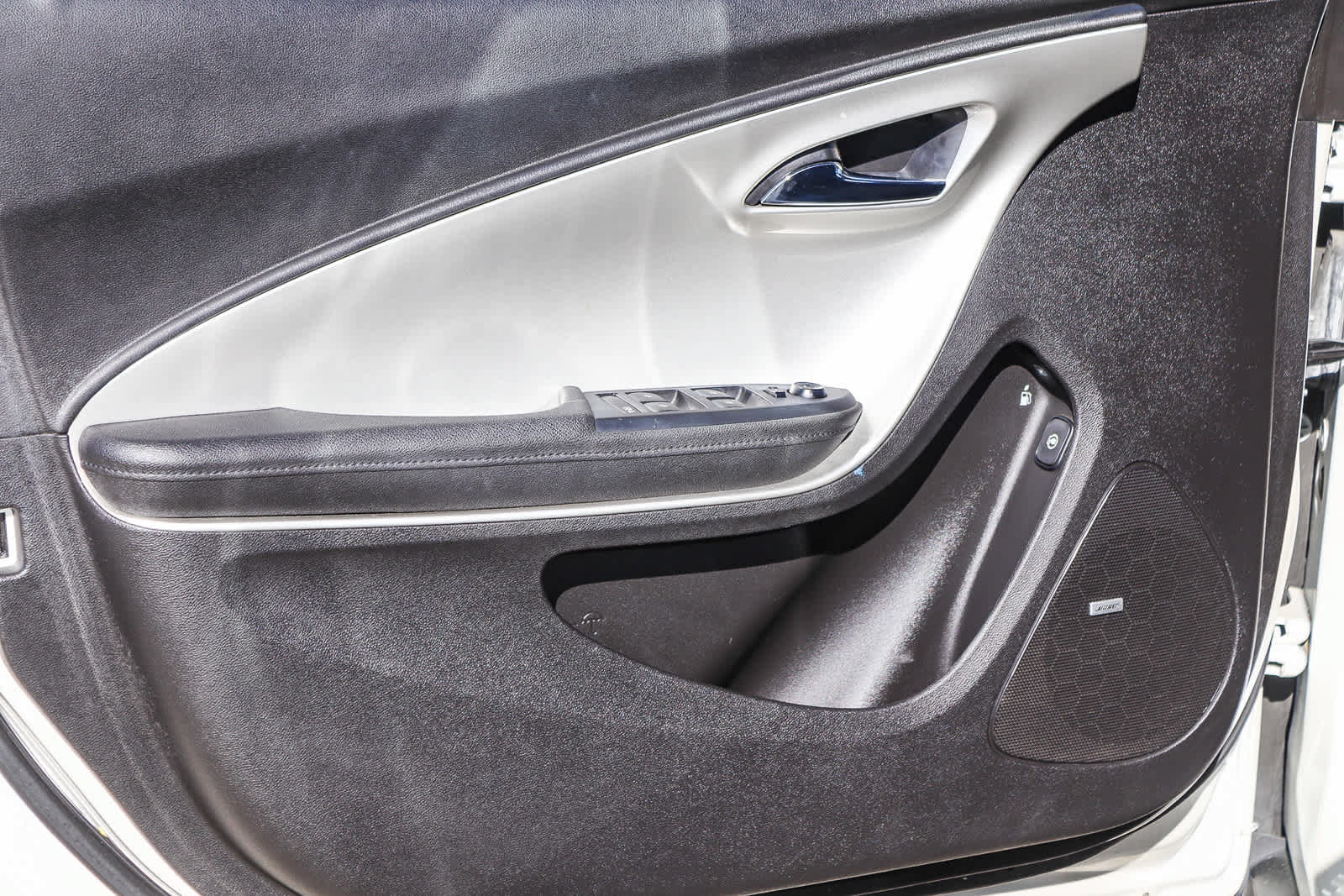 Used 2013 Chevrolet Volt Premium w/ Premium Trim Package FWD image 22