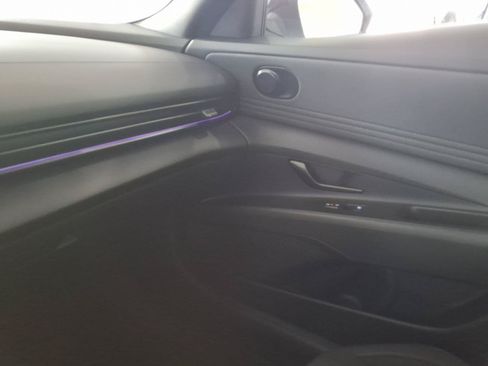 Certified 2025 Hyundai Elantra SEL FWD image 26