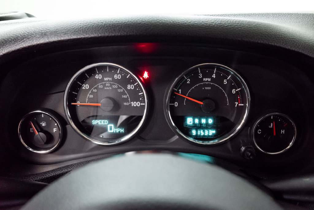 Used 2018 Jeep Wrangler Unlimited Sport w/ Connectivity Group AWD/4WD image 13