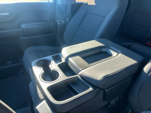 New 2026 Chevrolet Silverado 2500 Custom w/ Z71 Off-Road Package image 25