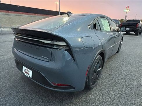 New 2026 Toyota Prius Plug-In Hybrid image 5