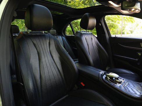 Used 2019 Mercedes-Benz E 450 4MATIC Sedan image 19