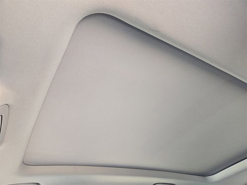 Used 2022 Chevrolet Equinox Premier image 20