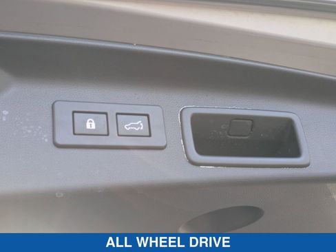 Certified 2025 Subaru Forester Limited image 35