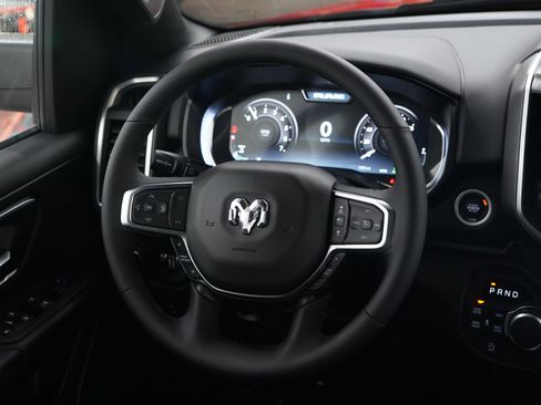 Used 2025 RAM 1500 Big Horn AWD/4WD image 12