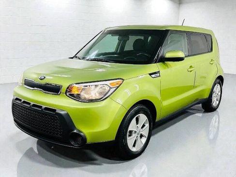 Used 2016 Kia Soul FWD image 3