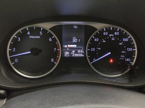 Used 2021 Nissan Versa S FWD image 23