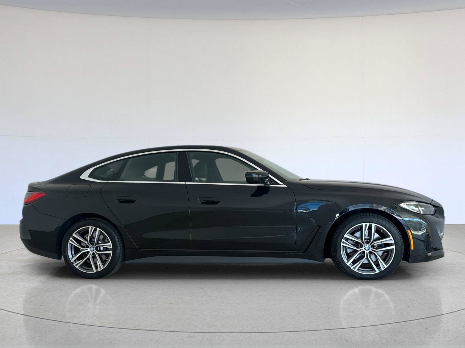 Used 2024 BMW 430i Gran Coupe xDrive w/ Premium Package AWD/4WD image 7