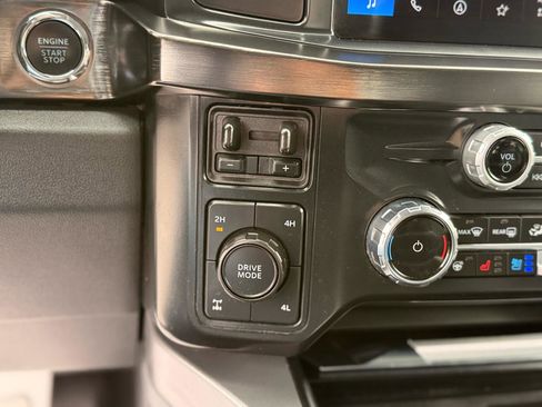 Used 2024 Ford F250 Lariat w/ Chrome Package AWD/4WD image 29