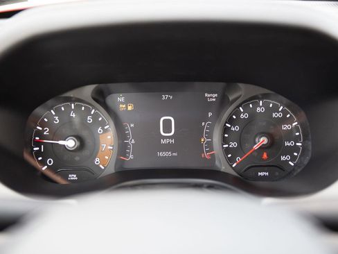 Used 2025 Jeep Compass Limited image 12