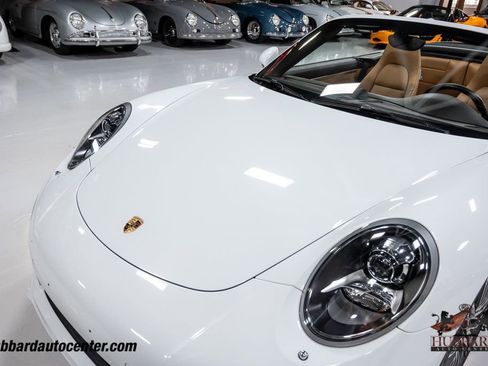 Used 2015 Porsche 911 4 Cabriolet image 38