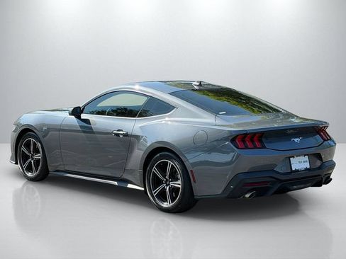 Used 2024 Ford Mustang Coupe RWD image 7