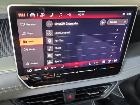 Used 2026 Volkswagen Tiguan SE AWD/4WD image 34