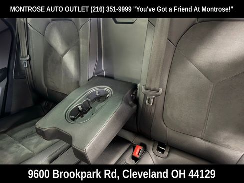 Used 2017 Porsche Macan image 39