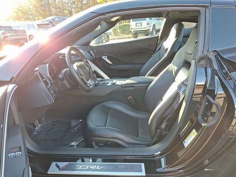 Used 2019 Chevrolet Corvette Stingray Coupe w/ 1LT image 16