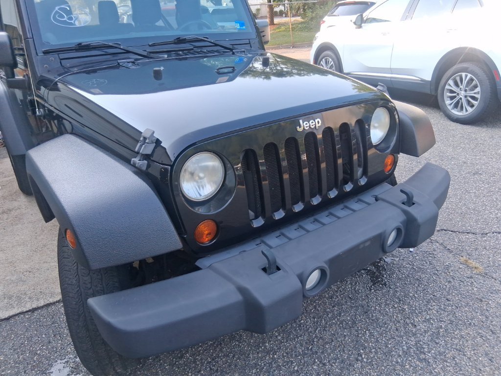 Used 2013 Jeep Wrangler Sport AWD/4WD image 17