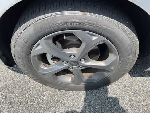 Used 2024 Ford Escape ST-Line FWD image 5
