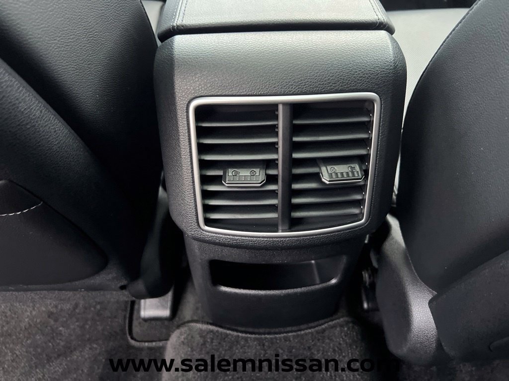 Used 2025 Kia Sportage EX w/ Premium Package AWD/4WD image 19