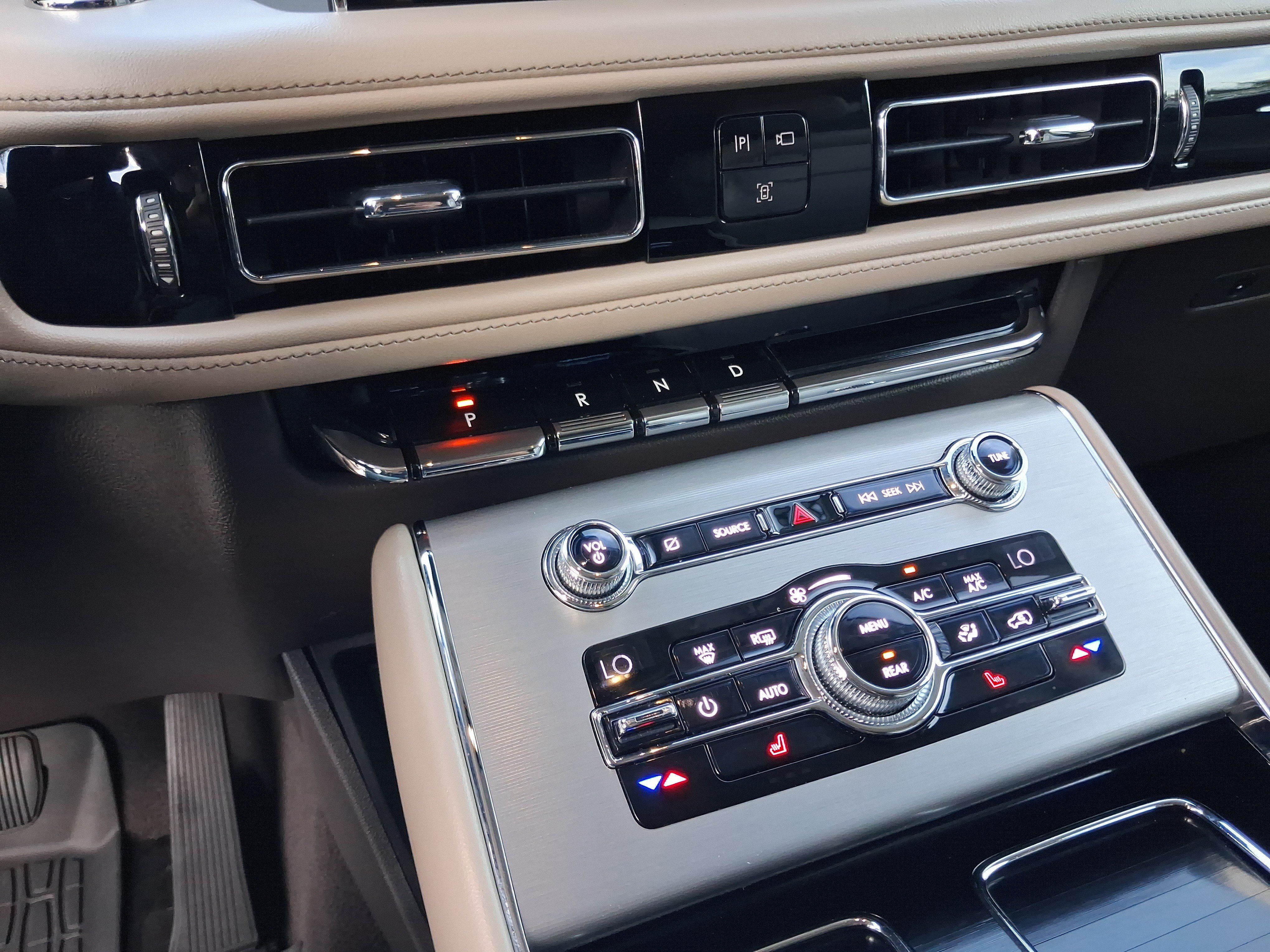 Used 2020 Lincoln Aviator 2WD image 20