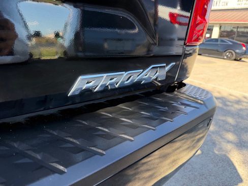 Used 2017 Nissan Titan PRO-4X AWD/4WD image 12
