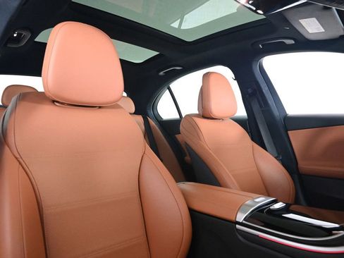 Used 2023 Mercedes-Benz C 300 Sedan image 16