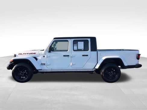 Used 2022 Jeep Gladiator Sport AWD/4WD image 5