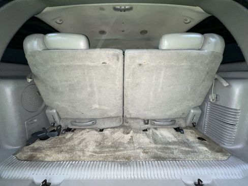 Used 2003 GMC Yukon Denali image 29