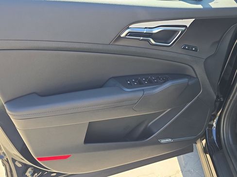 New 2026 Kia Sportage SX image 17
