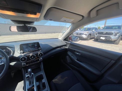 Used 2025 Nissan Sentra SV FWD image 33