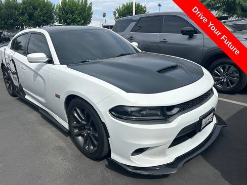 Used 2020 Dodge Charger Scat Pack w/ Plus Group RWD image 3