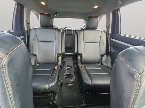 Used 2018 Toyota Highlander XLE image 4