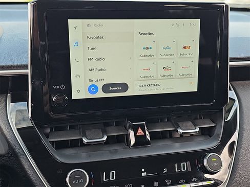 Used 2024 Toyota Corolla Cross XLE image 21