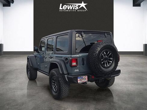 Used 2025 Jeep Wrangler Unlimited Sport AWD/4WD image 3
