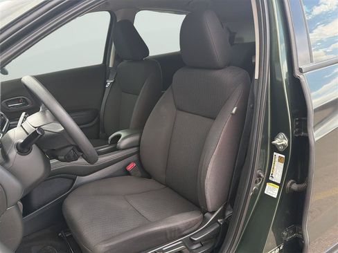 Used 2016 Honda HR-V LX image 13
