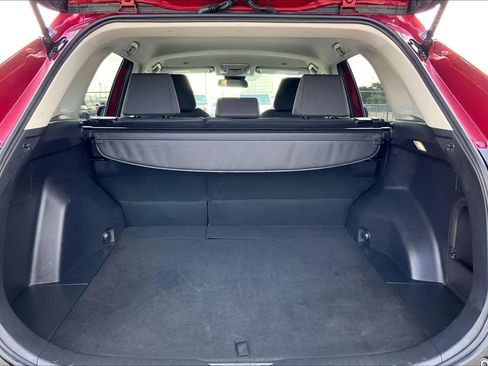 Used 2025 Toyota RAV4 XLE AWD/4WD image 34